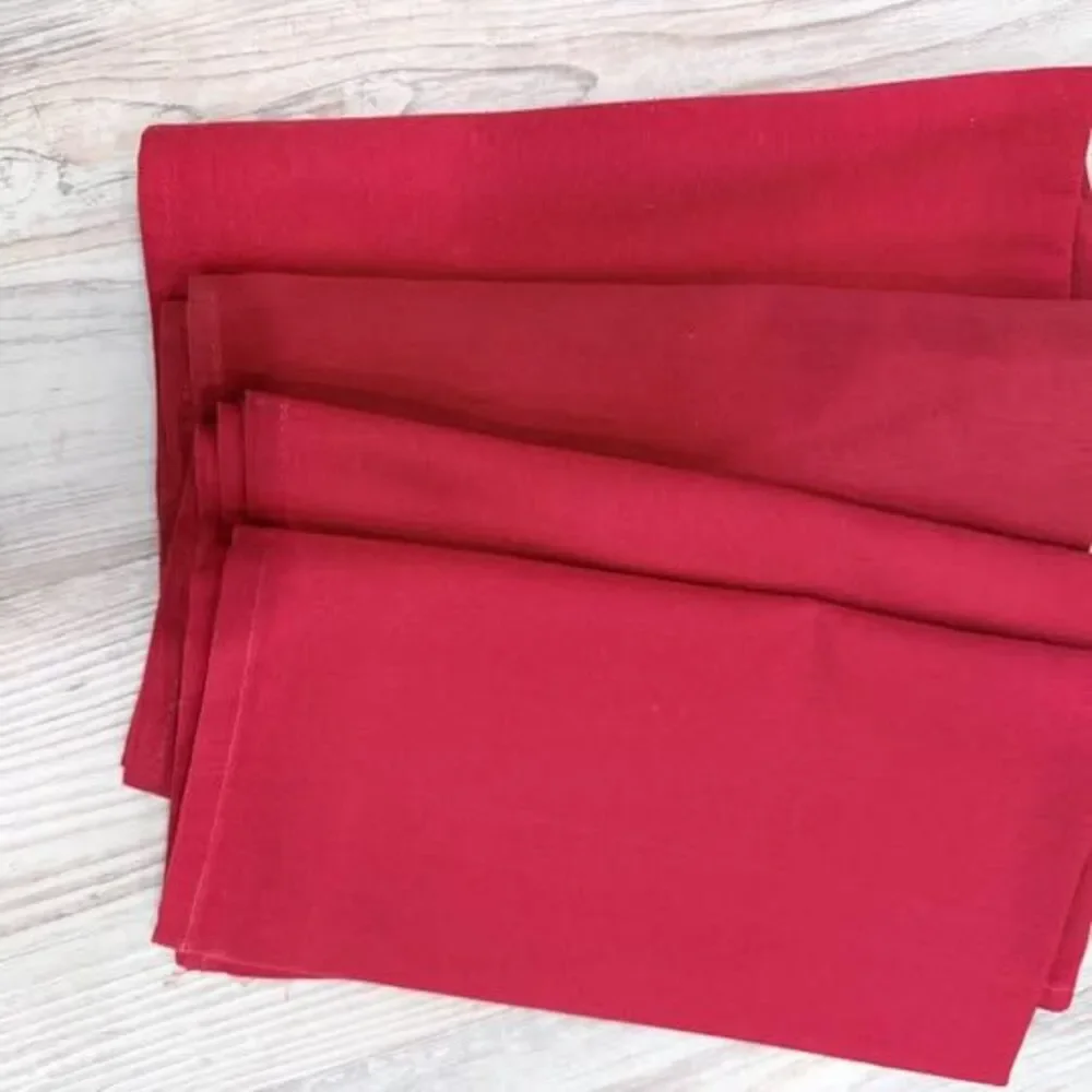 Set of 4 Red Cloth Napkins